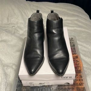Black studded ankle boot Sz 8.5